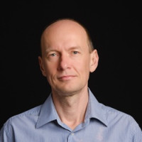 Dřevní paliva drží ceny, zatímco plyn zdražuje